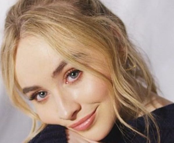10 Super Sabrina Carpenter Karaoke Songs
